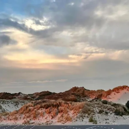 In Near The Sea * Quend